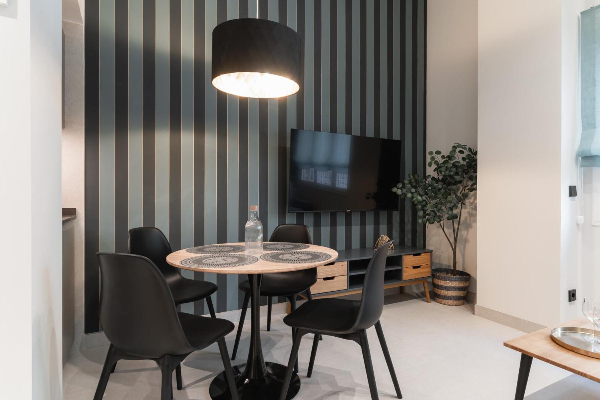 Laurel-Mintystay Apartments マドリード エクステリア 写真