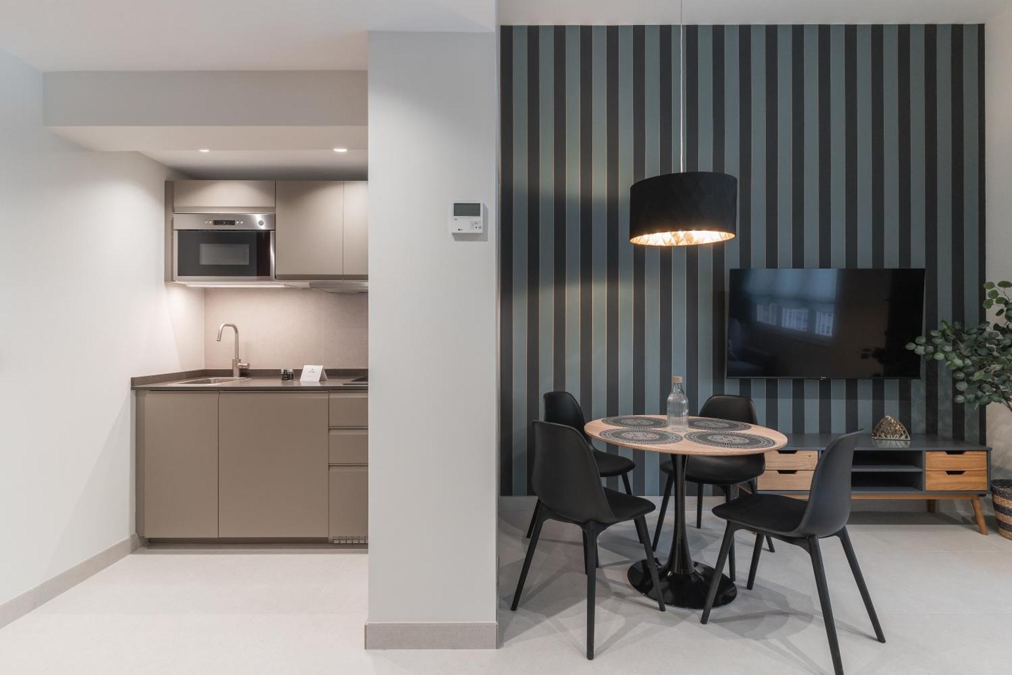 Laurel-Mintystay Apartments マドリード エクステリア 写真