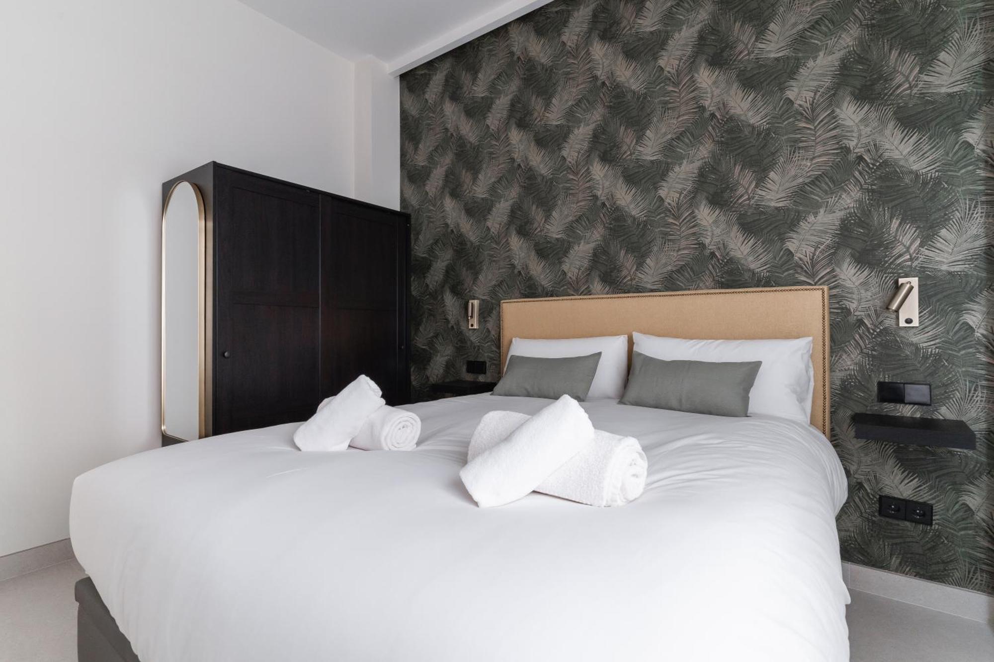 Laurel-Mintystay Apartments マドリード エクステリア 写真