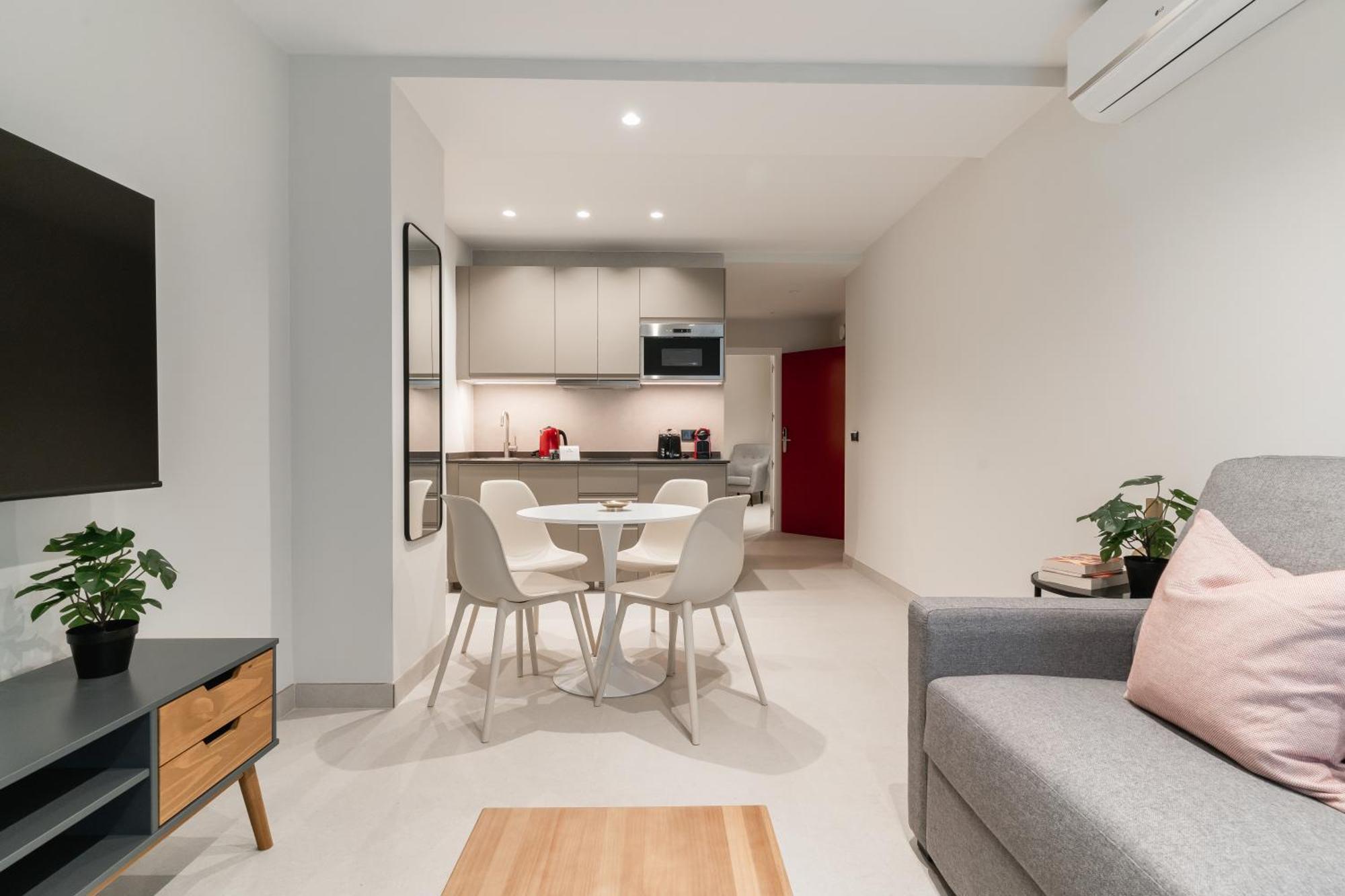 Laurel-Mintystay Apartments マドリード エクステリア 写真