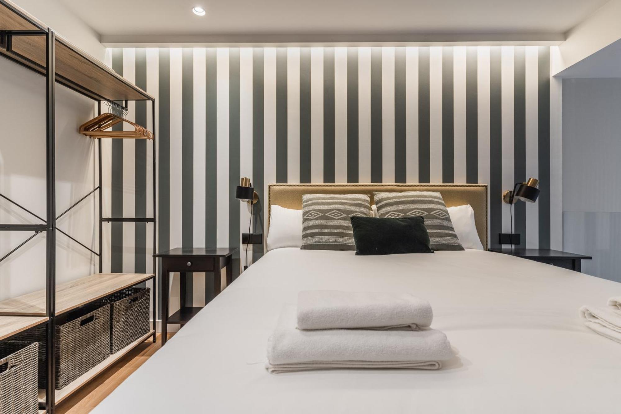 Laurel-Mintystay Apartments マドリード エクステリア 写真