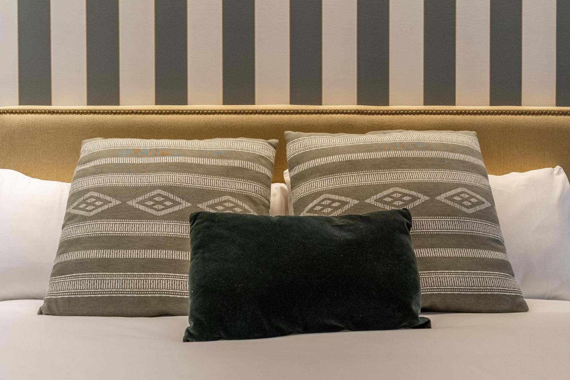 Laurel-Mintystay Apartments マドリード エクステリア 写真